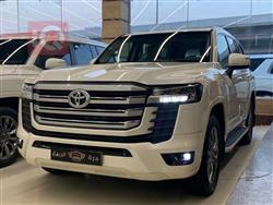 تۆیۆتا لاند کروزەر